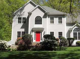 16 Mount Vickery Rd, Southborough, MA 01772