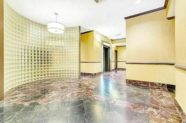 Rented by MOTION New York | media 21