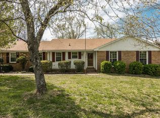 284 Indian Lake Rd, Hendersonville, TN 37075