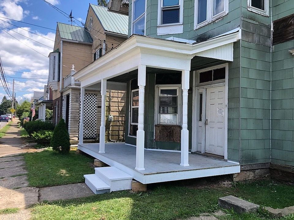 1st image of 306 E Market St
