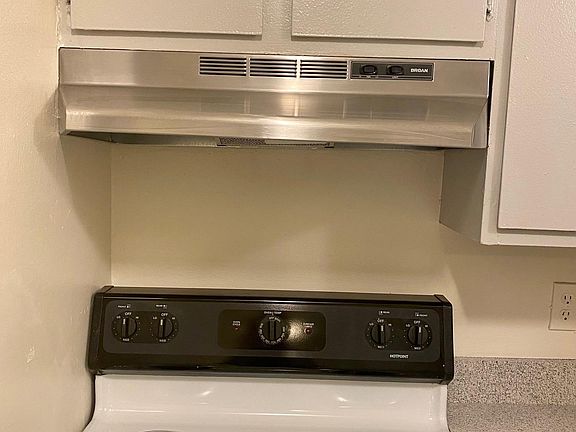 3rd image of 27957 Independence St APT 202D