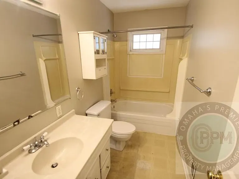 3442 S 88th St — Photo 5