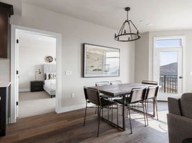 909 W Peace Tree Trl, Kamas, UT