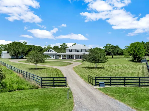 7350 Andrews Pl SW, Vero Beach, FL 32968