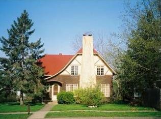 809 3rd St, Hudson, WI 54016