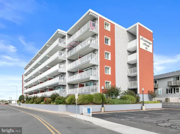 210 Worcester St Unit 305, Ocean City, MD 21842
