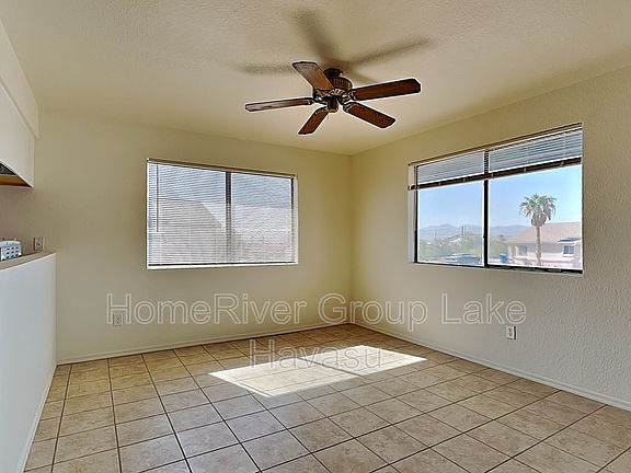 4th image of 2240 Shorewood Dr