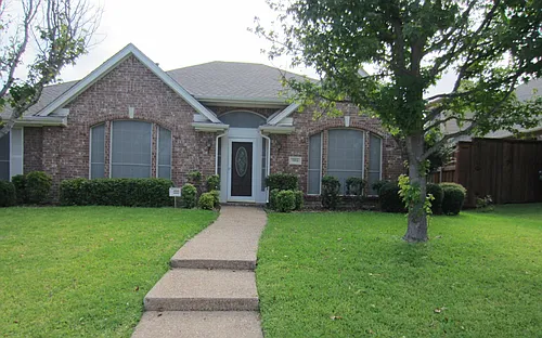 7016 Randall Way Photo 1
