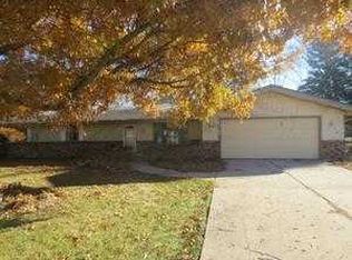 2046 Villanova Dr, Rockford, IL 61108
