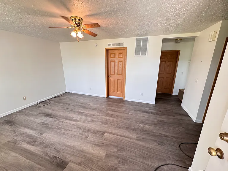 730 Elm St #730 — Photo 17