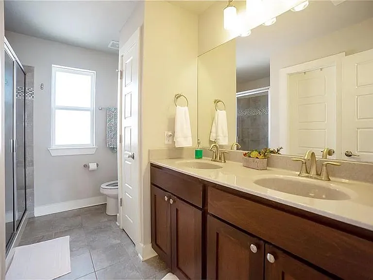 2913 Bond Dr — Photo 10