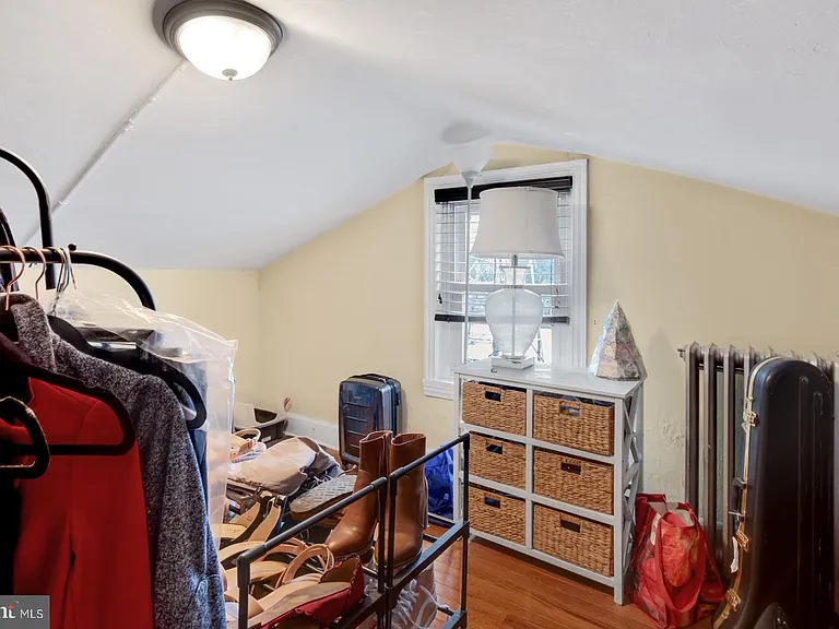 105 W Salaignac St — Photo 27