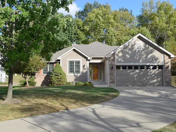 7205 NW Quincy Ct, Kansas City, MO 64152