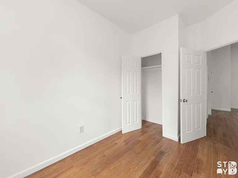 912 Putnam Ave #3 — Photo 8