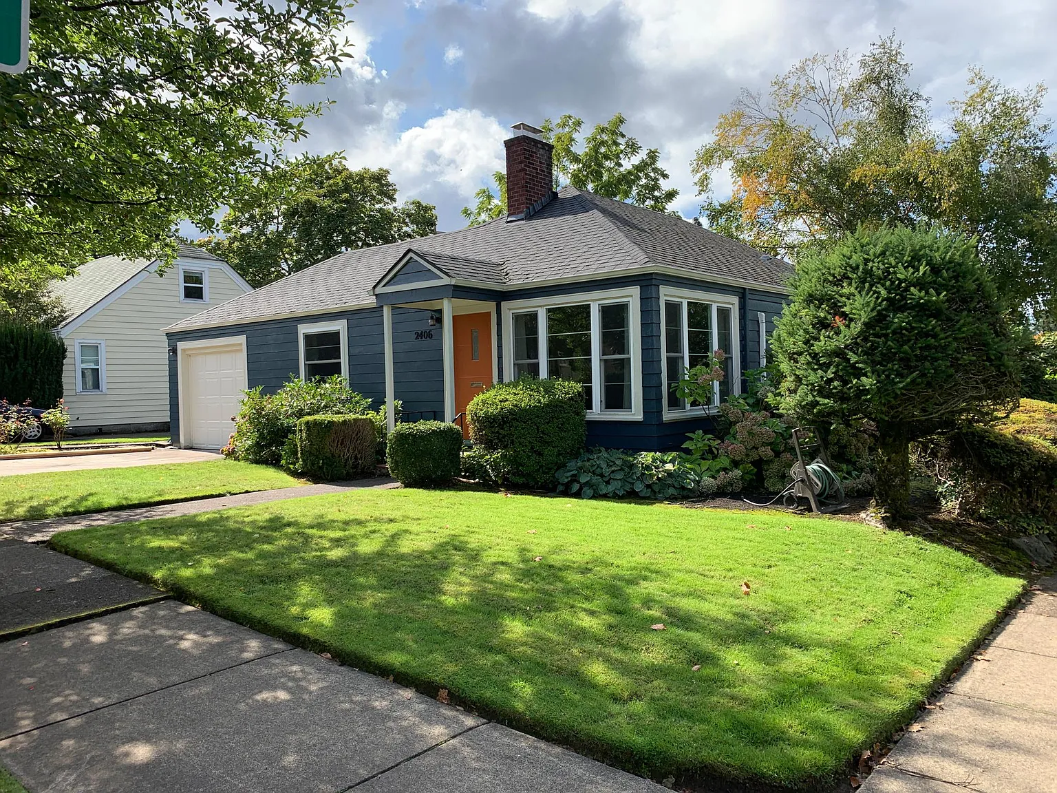 2406 Agate St photo 1