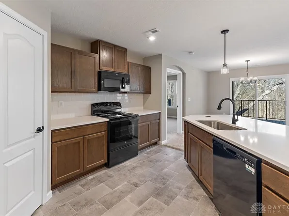 4228 N Apple Branch Dr #55-204, Sugarcreek Township, OH 45459