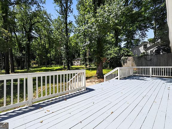2nd image of 562 Marjorie Pl