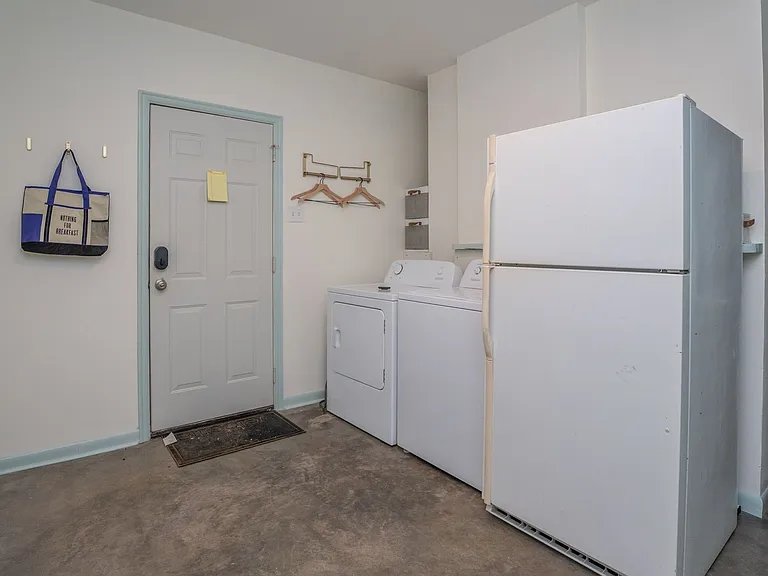 1101 Biscayne Dr — Photo 18