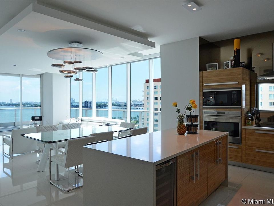 1st image of 2020 N Bayshore Dr APT 1210