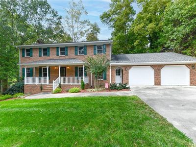 105 Burrows Rd, Jamestown, NC, 27282