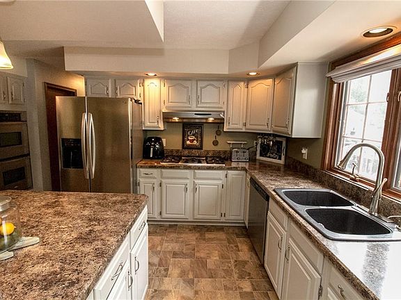 4th image of 6744 Rolling Acres Ct
