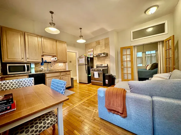 68 Phillips St, Boston, MA