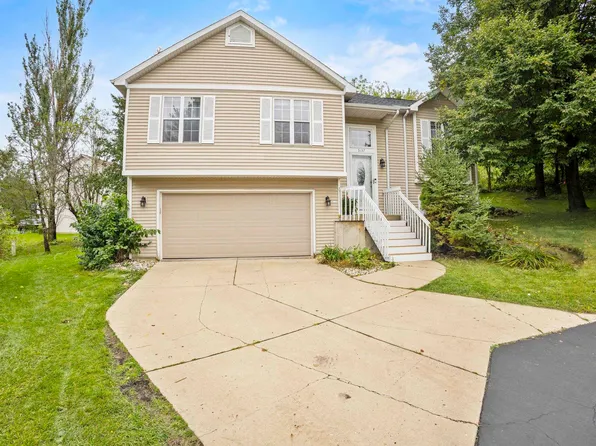 5157 Ridge Oak Dr, Madison, WI 53704