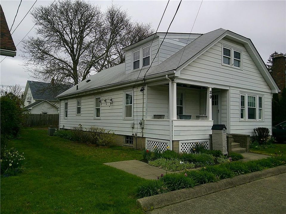 2nd image of 39 Benjamin St