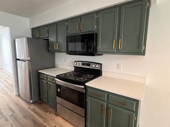 3956 Horse Run Gln, Newport News, VA 23602