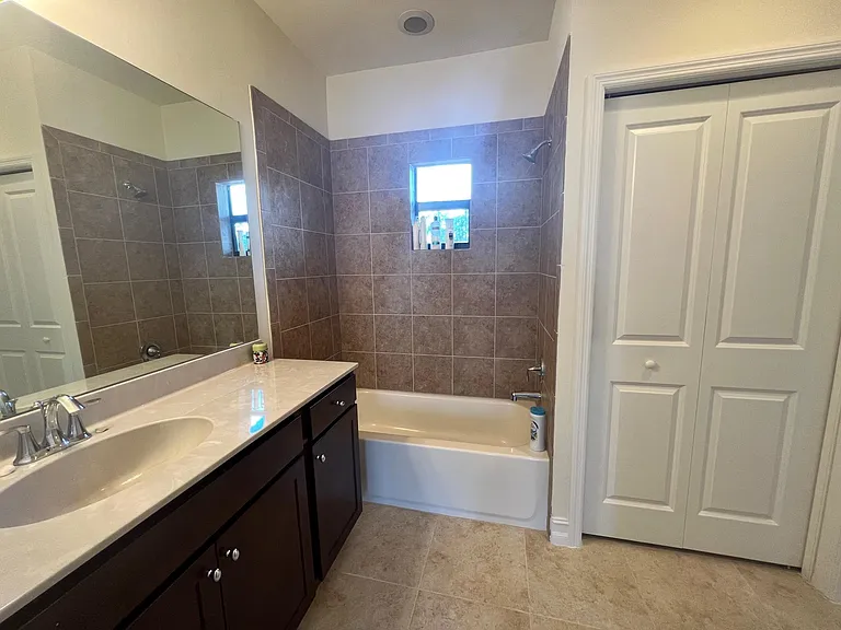 7956 Bristol Cir — Photo 14