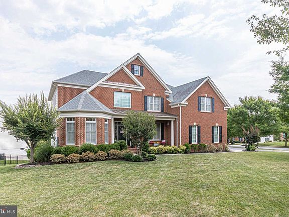 2nd image of 5426 Fishers Hill Way