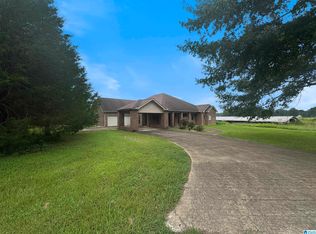 937 Sand Rock Ave, Sand Rock, AL 35983
