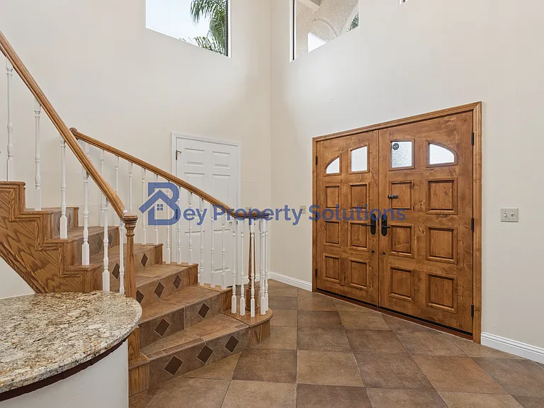 599 Woodland Dr — Photo 6
