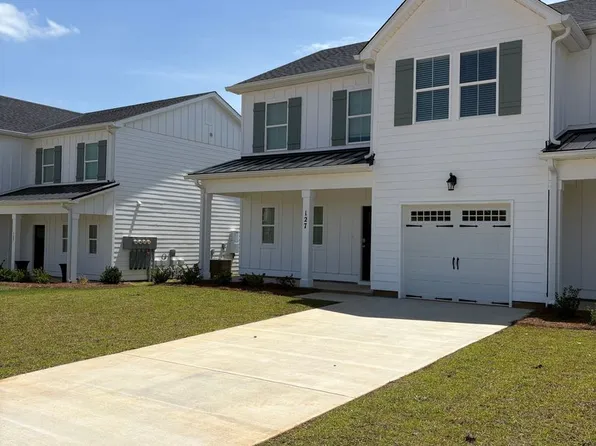 127 Hunters Hill Way, Enterprise, AL 36330