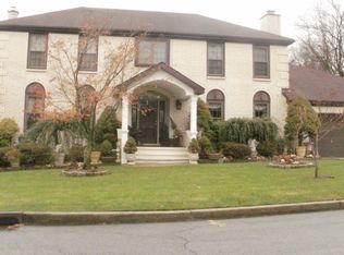 811 Plainfield Ave, Raritan, NJ 08869