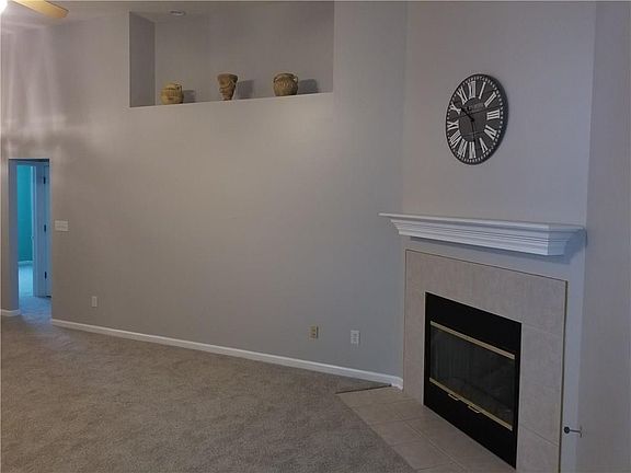 3rd image of 9647 E Woodsong Way