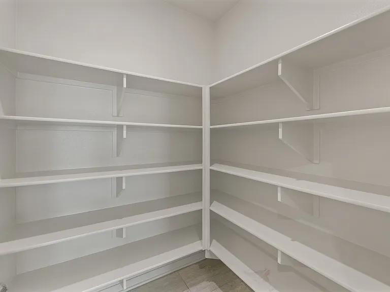 50105 Rocamora St — Photo 10