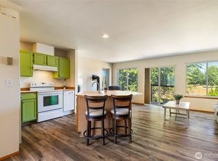 Homestead Cabanas, Lynden, WA 98264