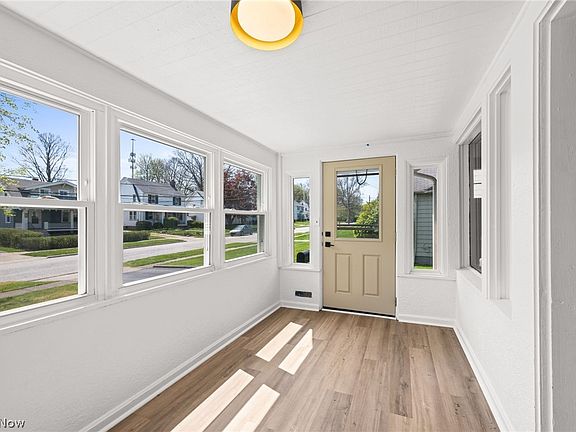 3rd image of 4521 Telhurst Rd