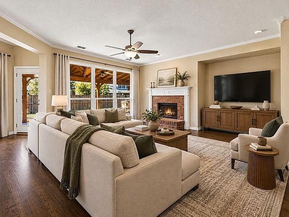 4th image of 8410 Lexington Ct