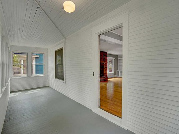 2nd image of 3444 Pillsbury Ave