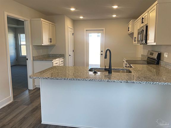 3rd image of 430 Kingsbridge Dr #21C