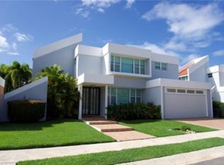 Urb Paseo, Dorado, PR 00646