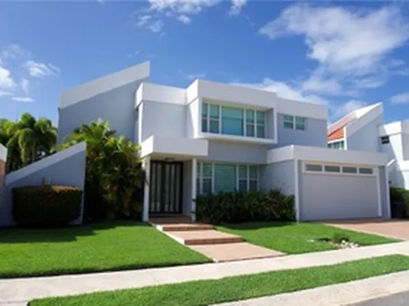 Urb Paseo, Dorado, PR 00646