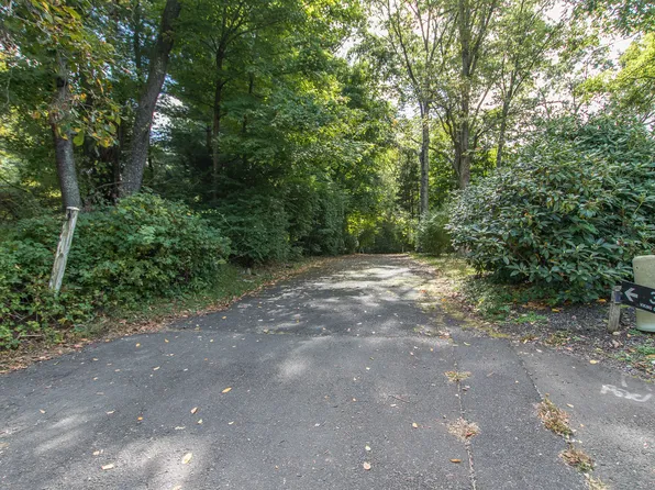 3 Viking Green, Westport, CT 06880