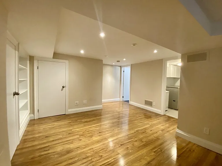 85 Arundel Ave — Photo 26