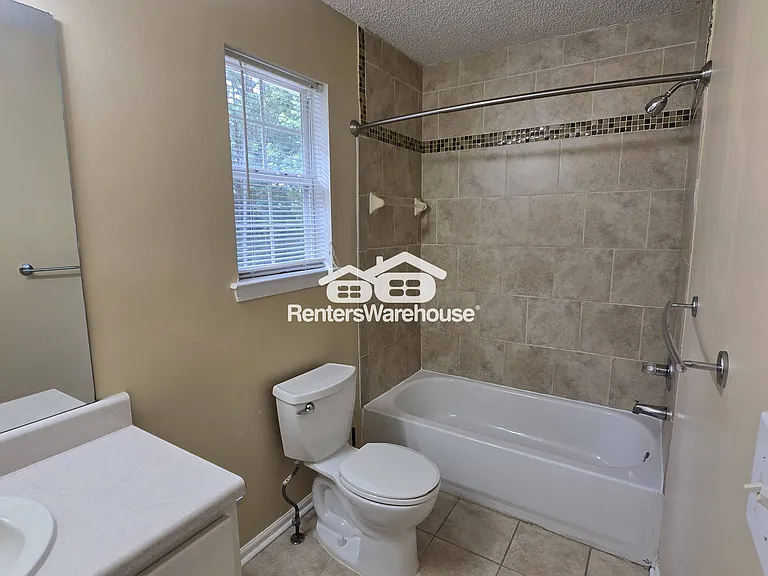1576 Rogers Crossing Dr — Photo 24