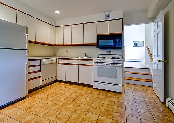 Sold by Brown Harris Stevens | media 9