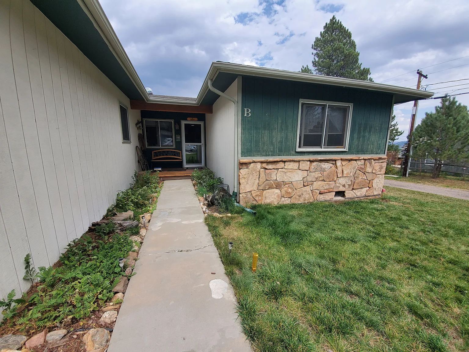 2 bed, 2.0 bath, 1104 sqft, $2,300 — Photo 3