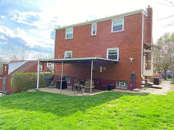4th image of 2609 Mohawk St
